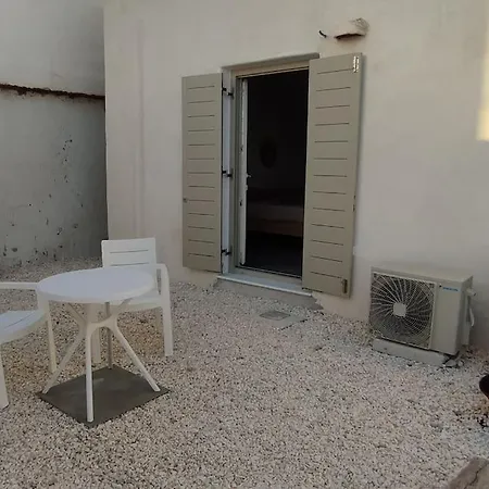 Thama 2 Apartment *
